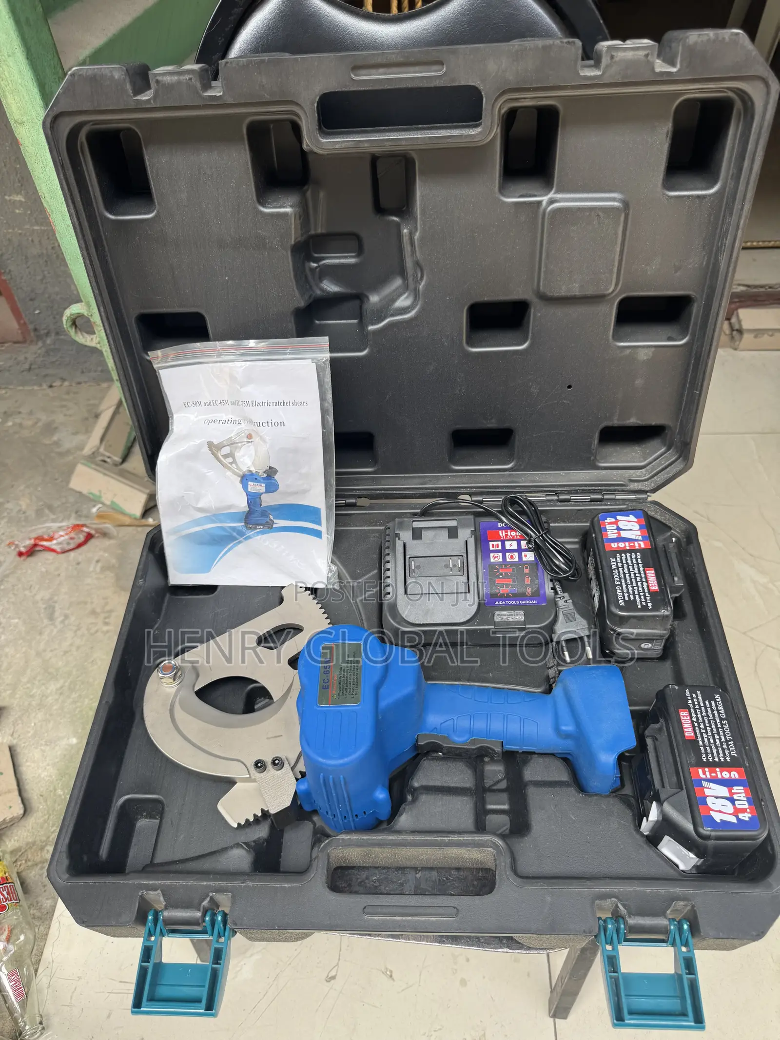 Battery Operated Ratchet Cable Cutter Machine