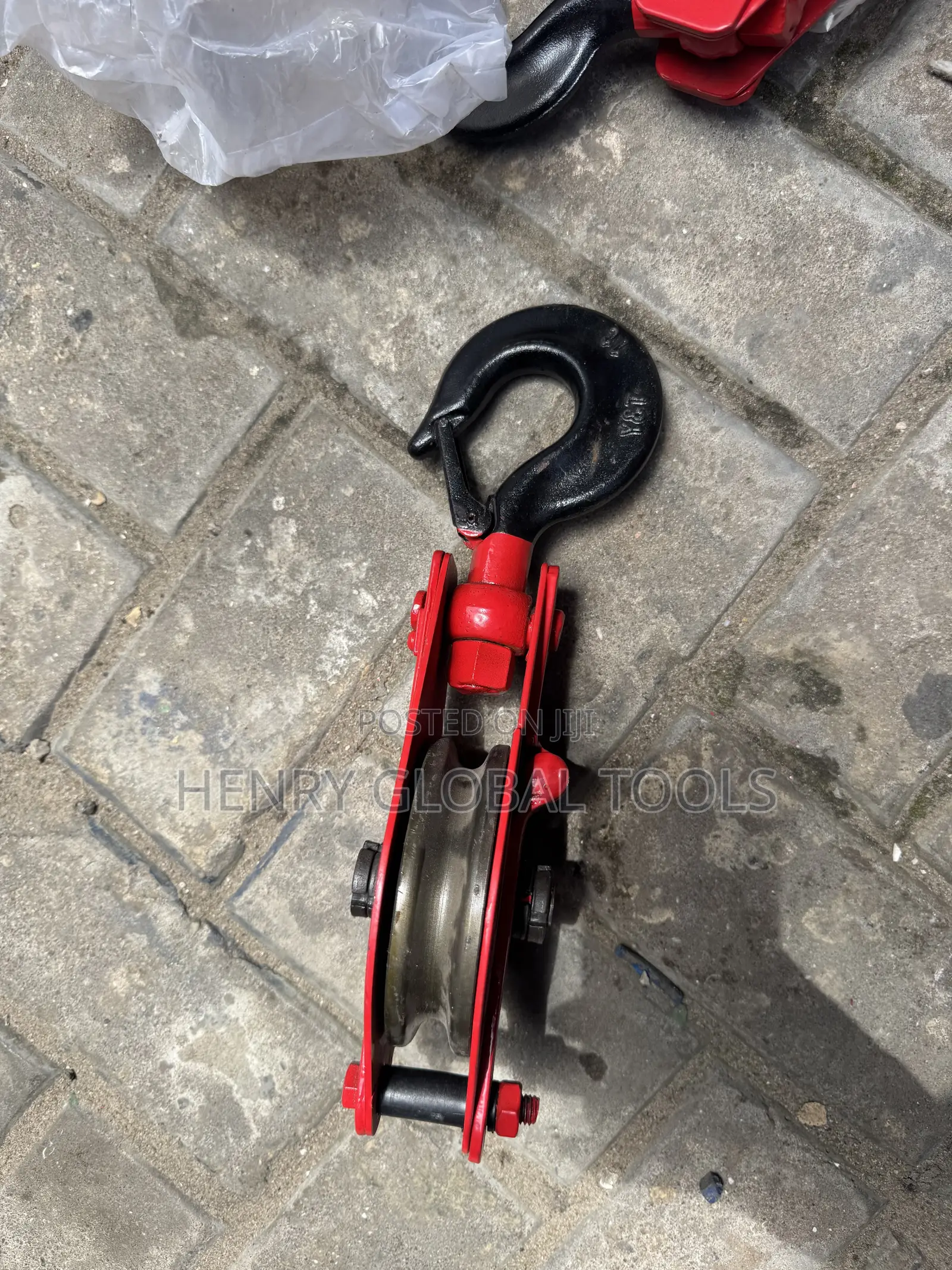 1ton Heavy-Duty Lifting/Snatch Block With a Swivel Safety Hook,