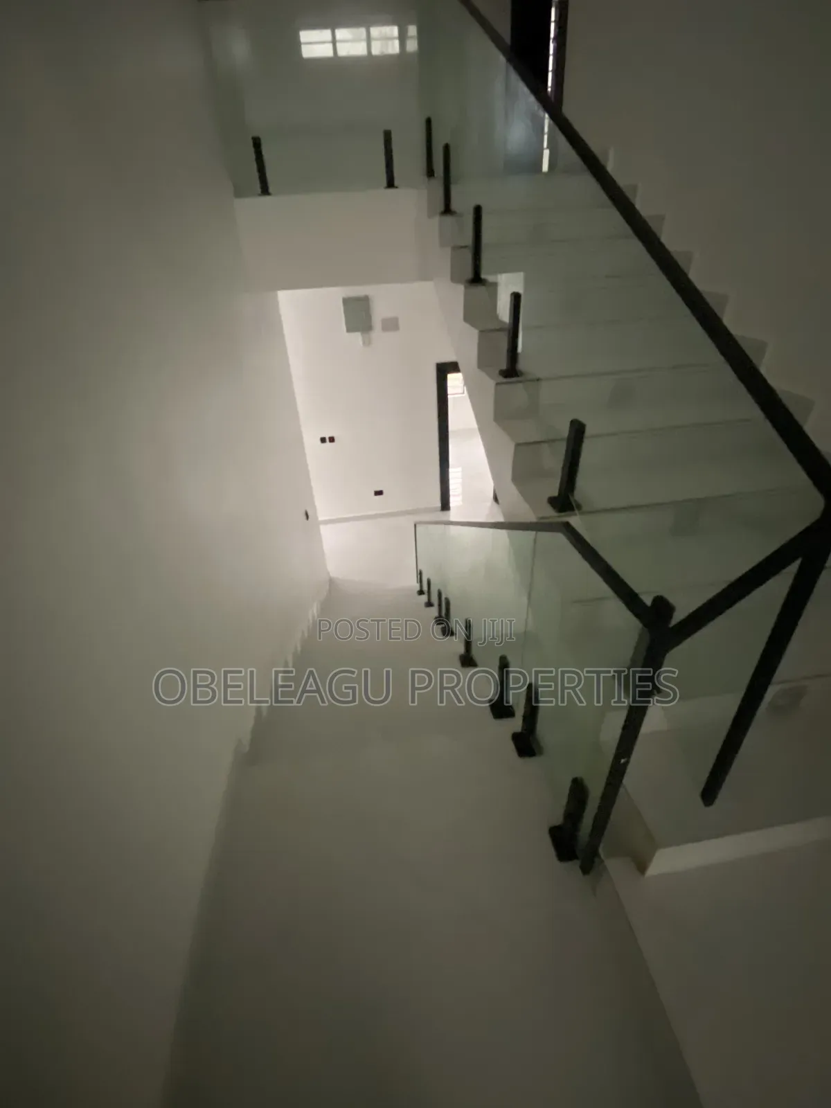 5bdrm Duplex in Midland Estate, Apple Junction for sale
