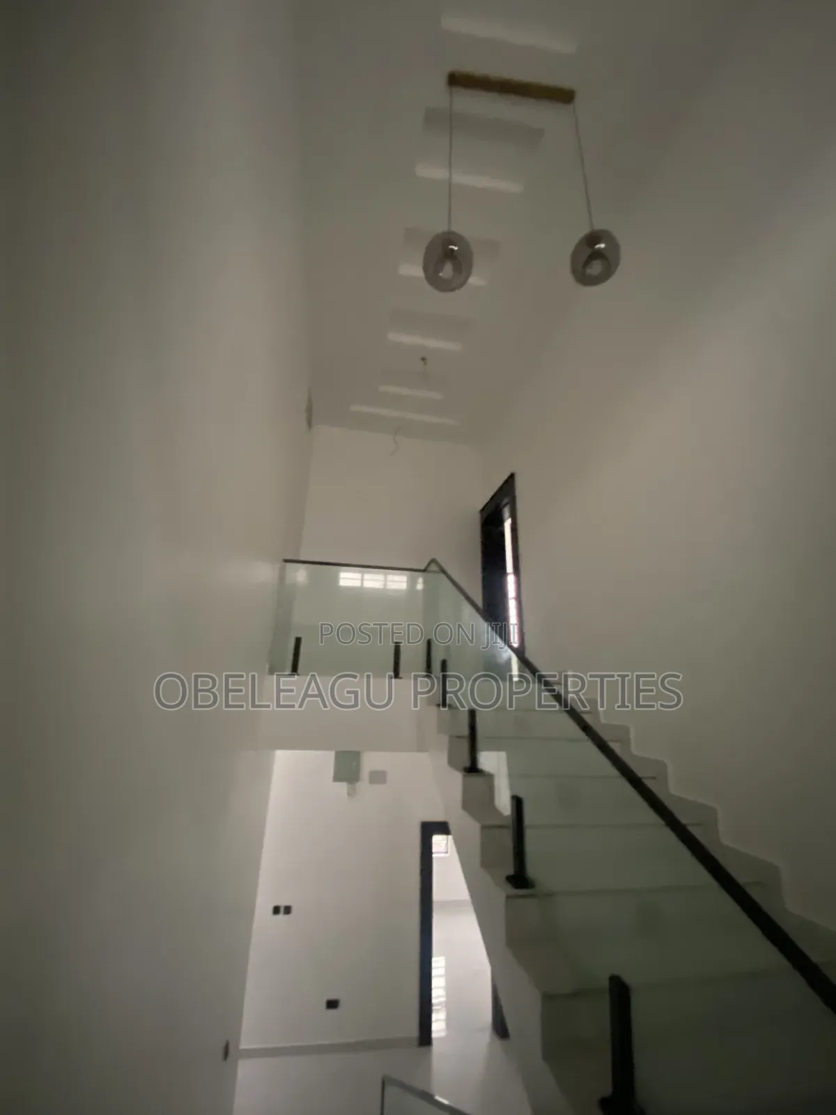 5bdrm Duplex in Midland Estate, Apple Junction for sale