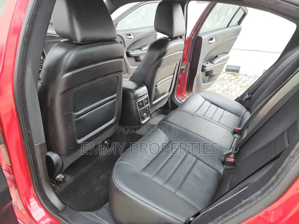 Dodge Charger 2012 Maroon