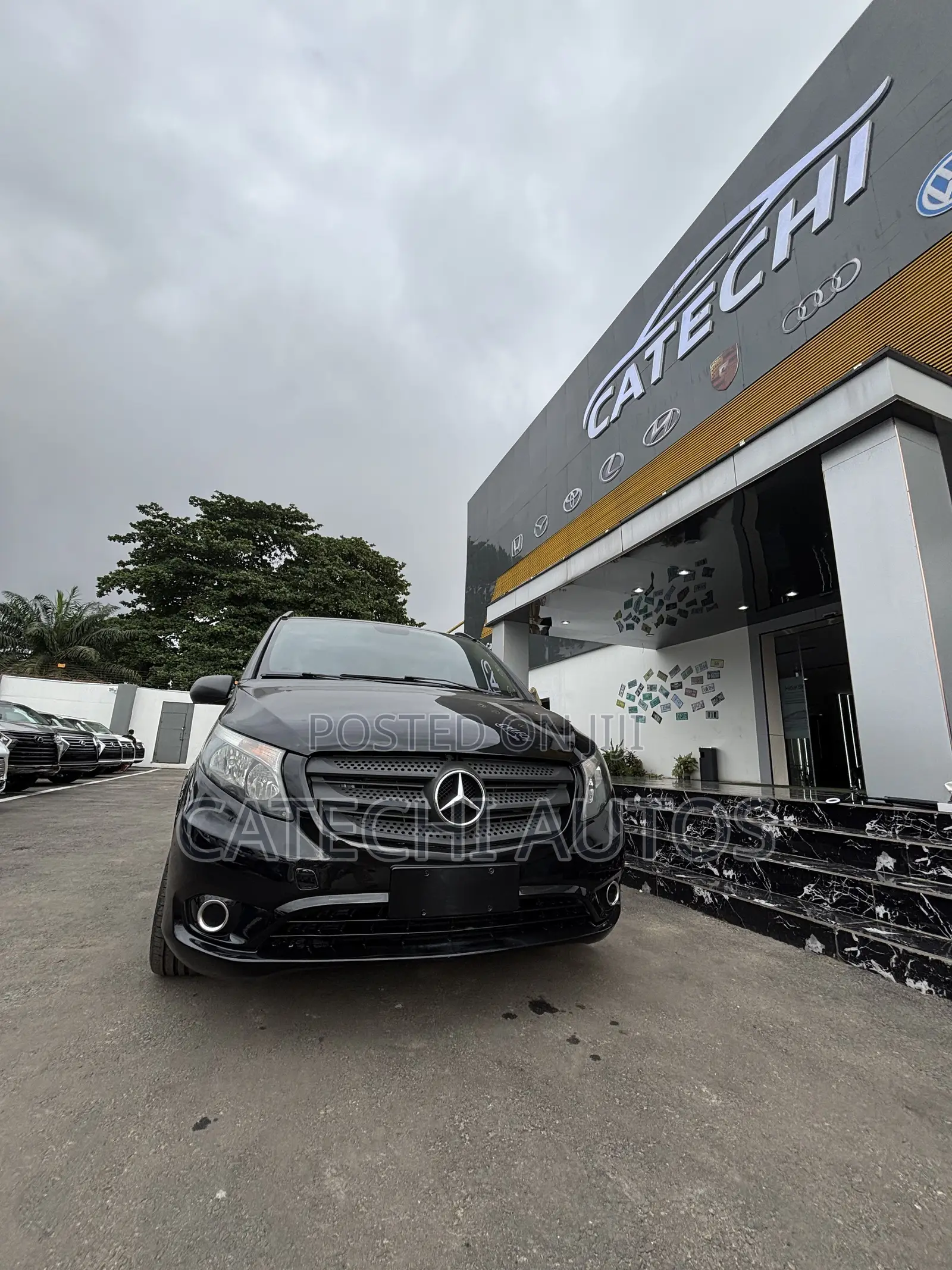 Mercedes-Benz Viano 2018 Black