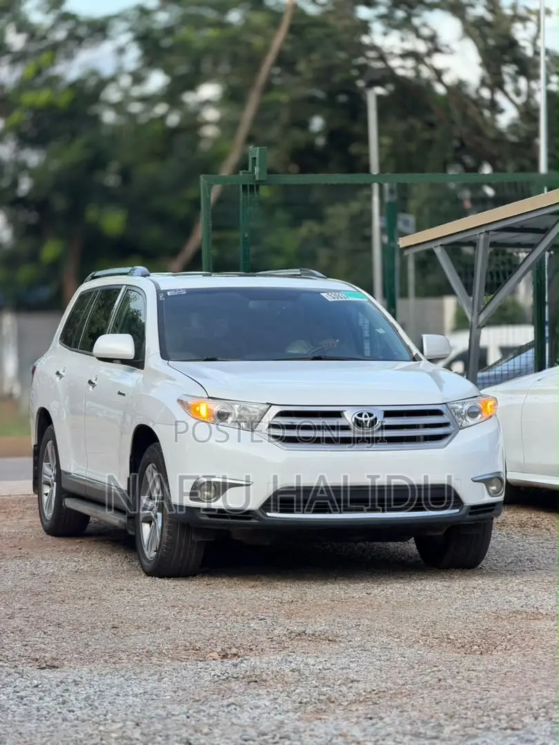Toyota Highlander 2013 White