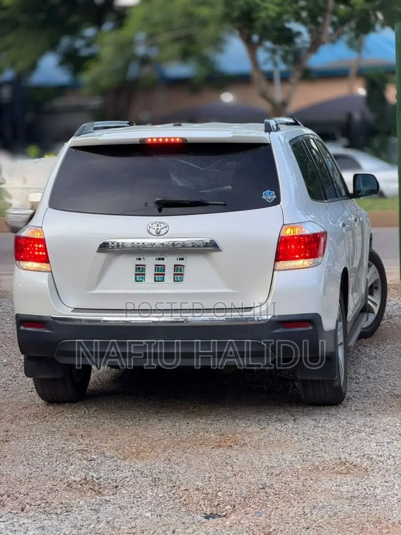Toyota Highlander 2013 White