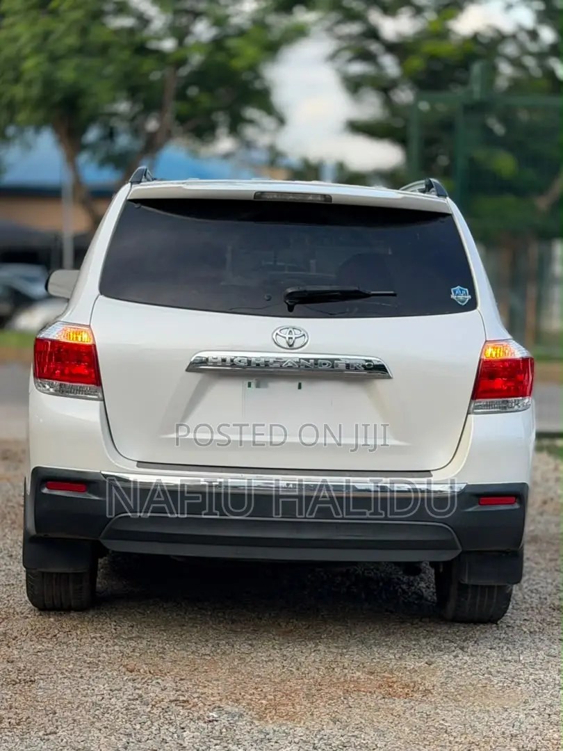 Toyota Highlander 2013 White