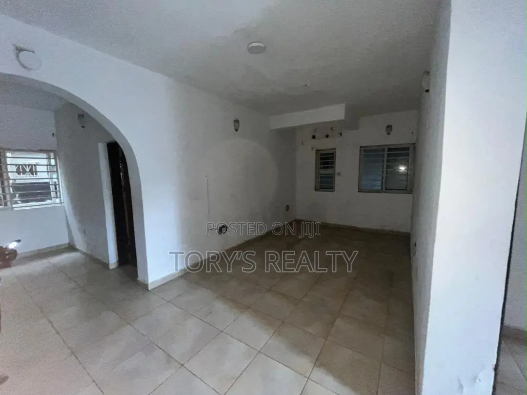 4bdrm Duplex in Awolowo Road for rent