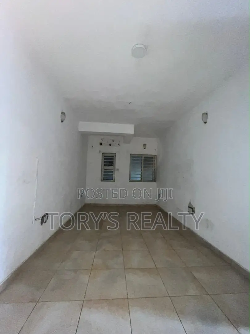 4bdrm Duplex in Awolowo Road for rent