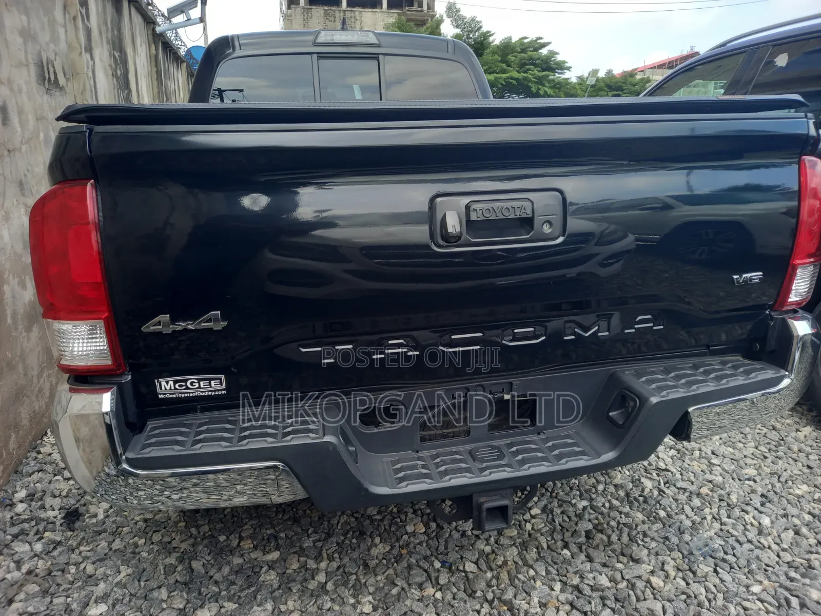 Toyota Tacoma 2017 Black