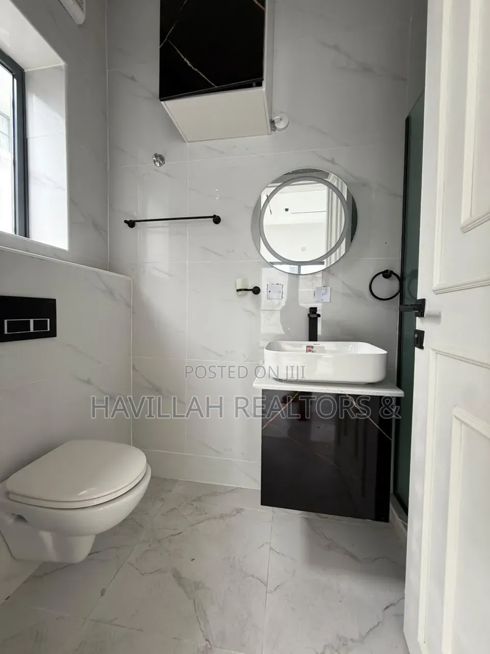 5bdrm Duplex in Lekki Expressway for sale