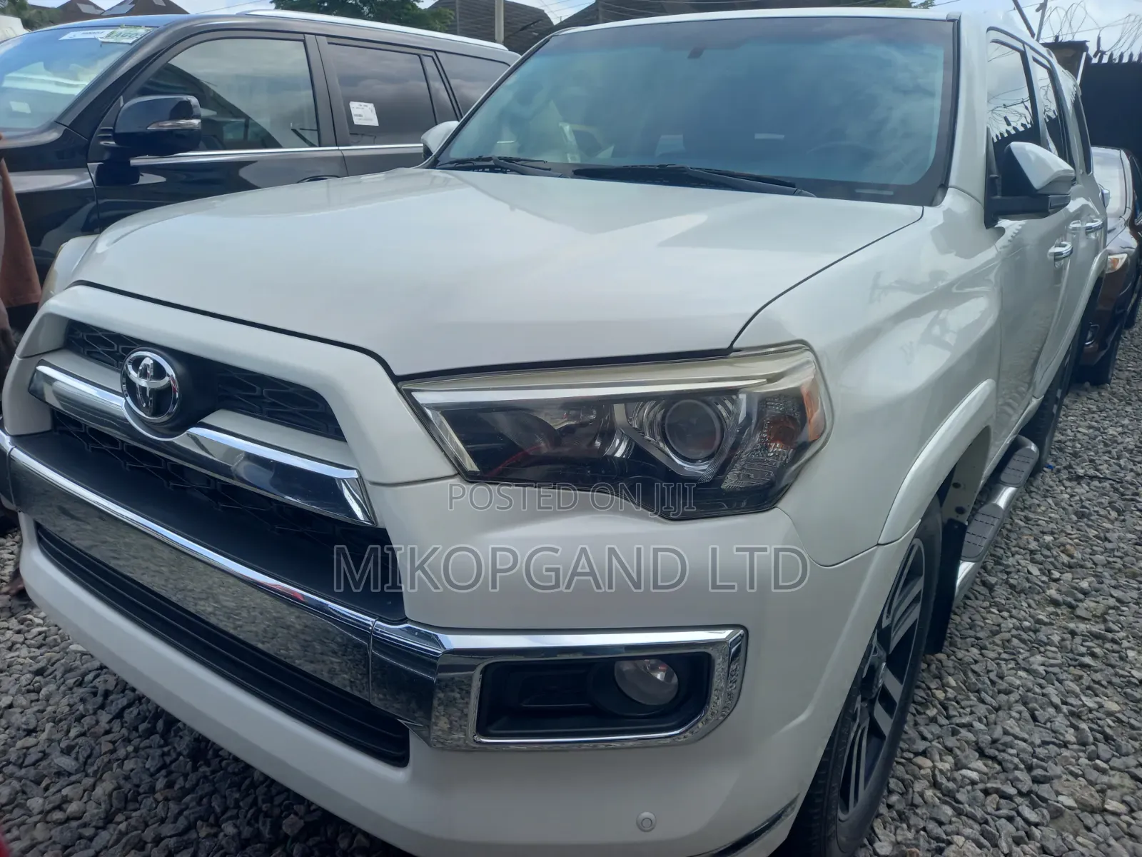 Toyota 4-Runner 2014 White