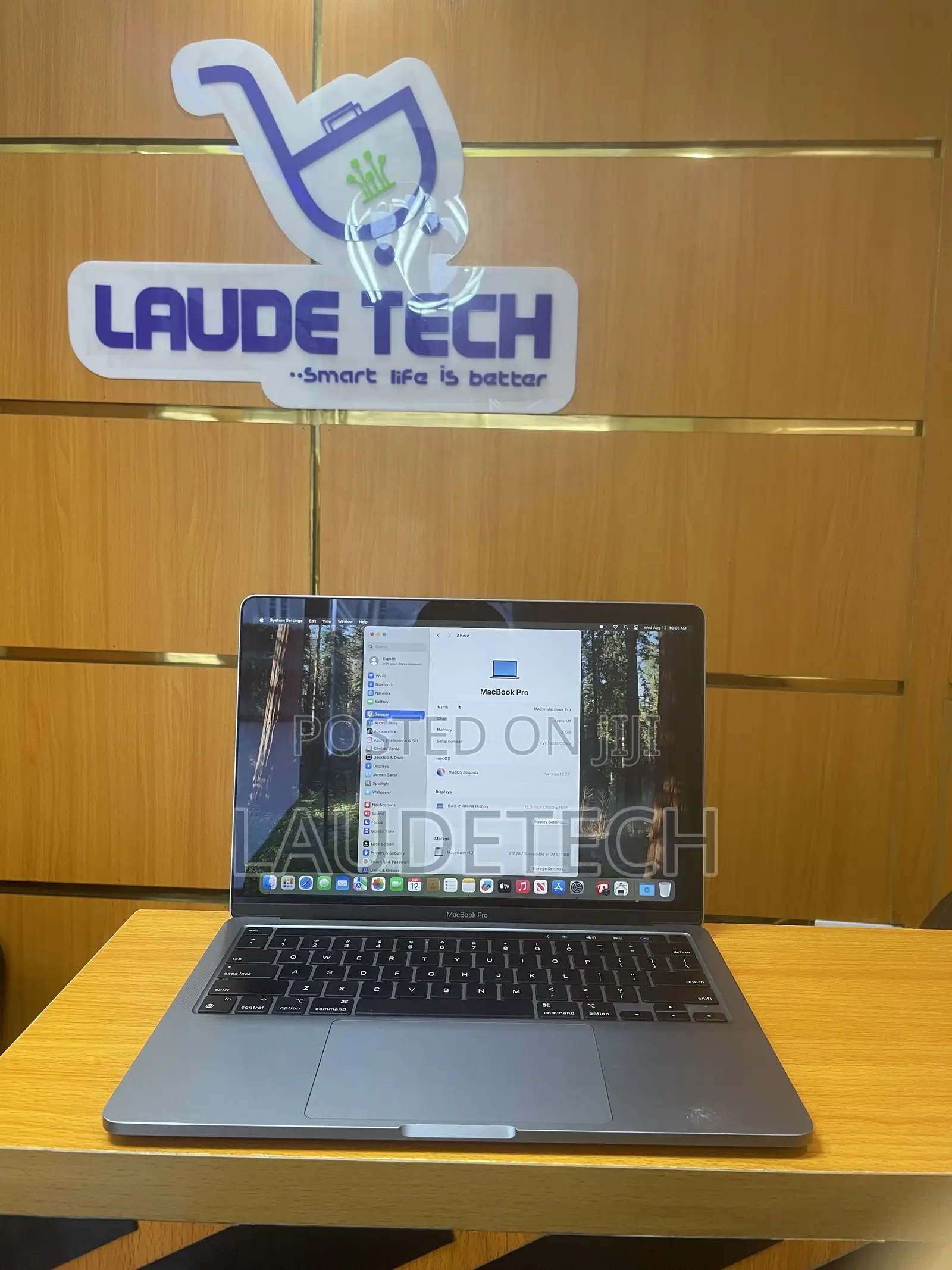 Laptop Apple MacBook Pro 2020 M1 8GB Apple M1 SSD 256GB