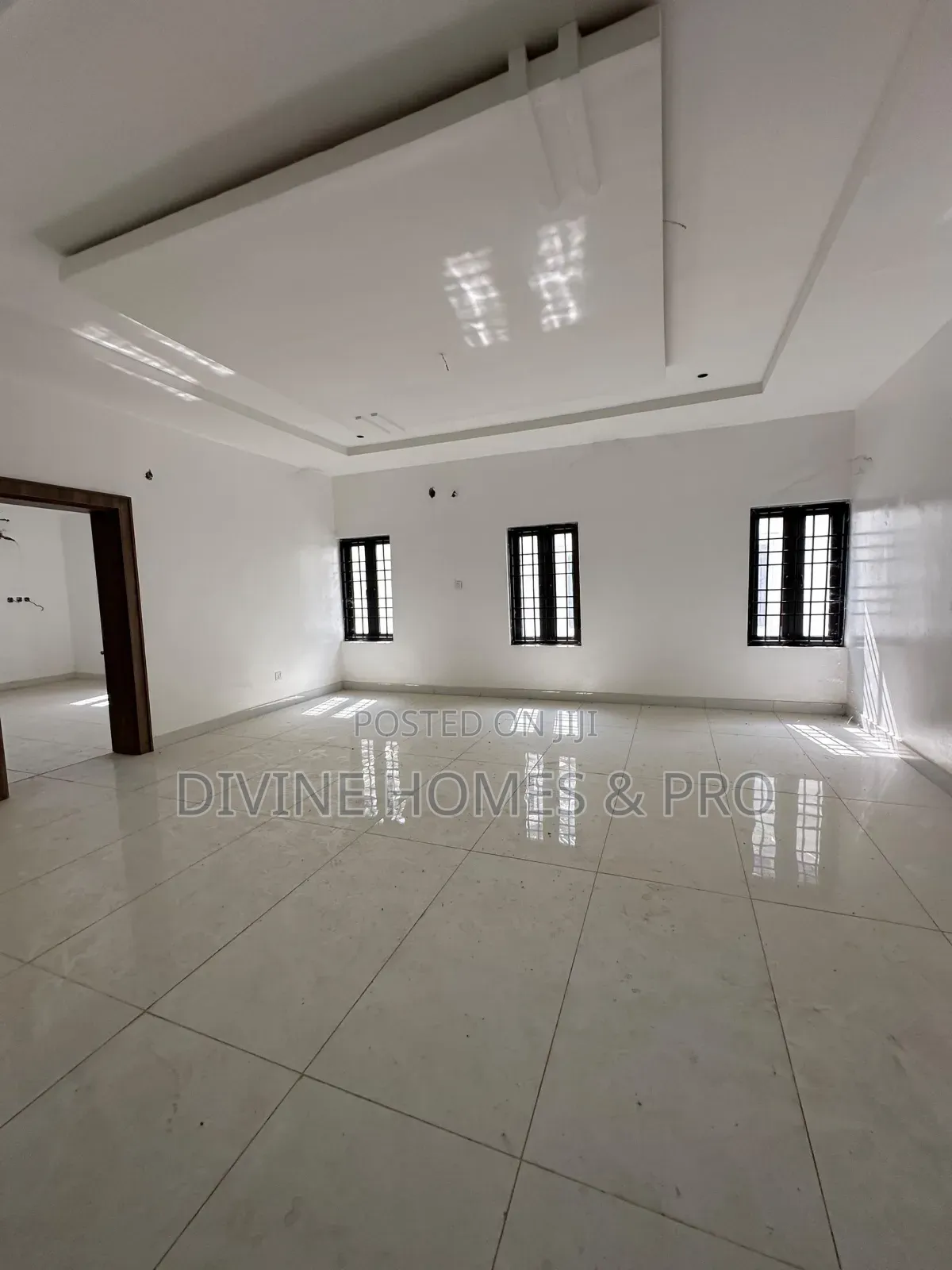 4bdrm Duplex in Gwarinpa for sale