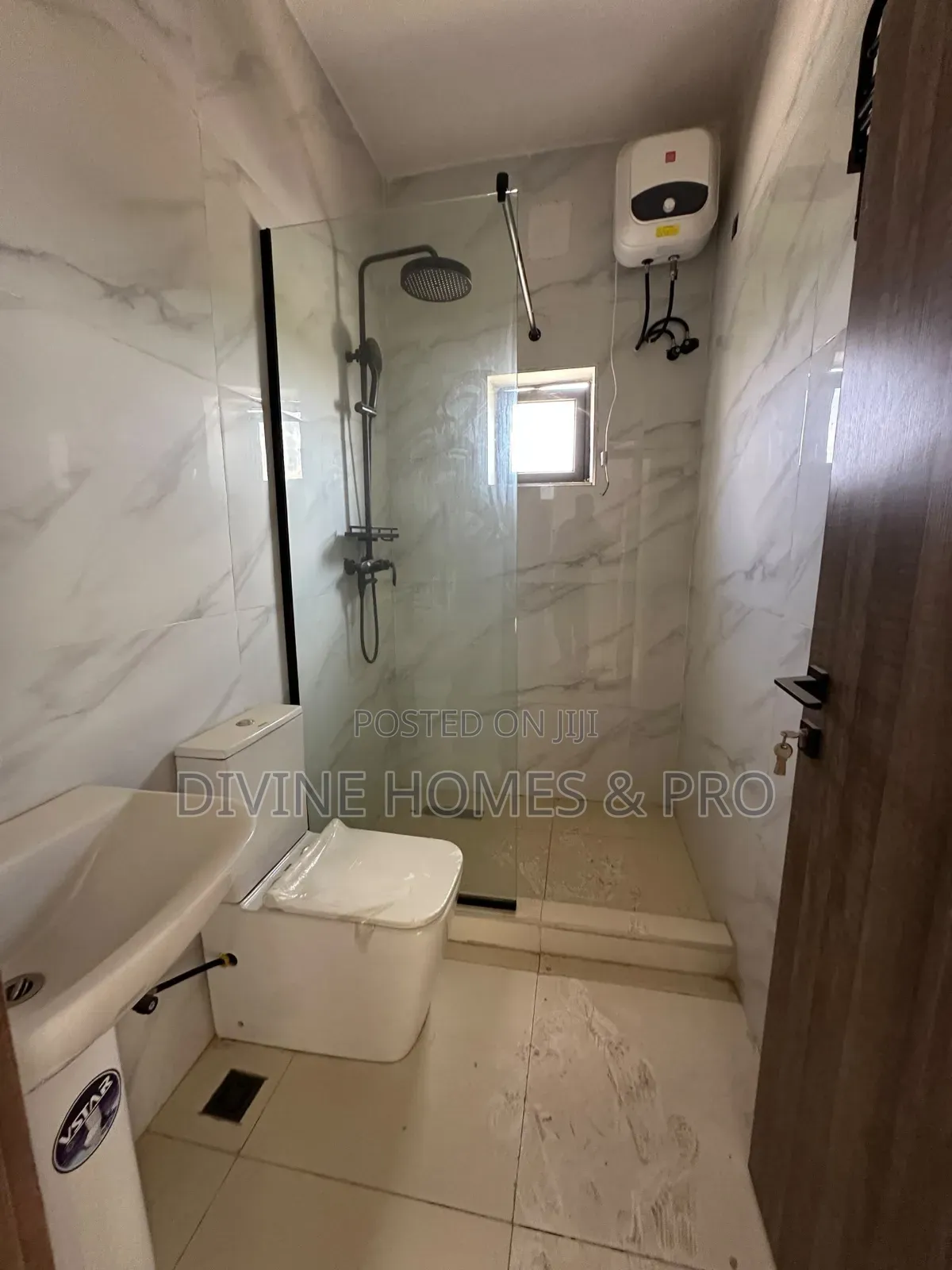 4bdrm Duplex in Gwarinpa for sale