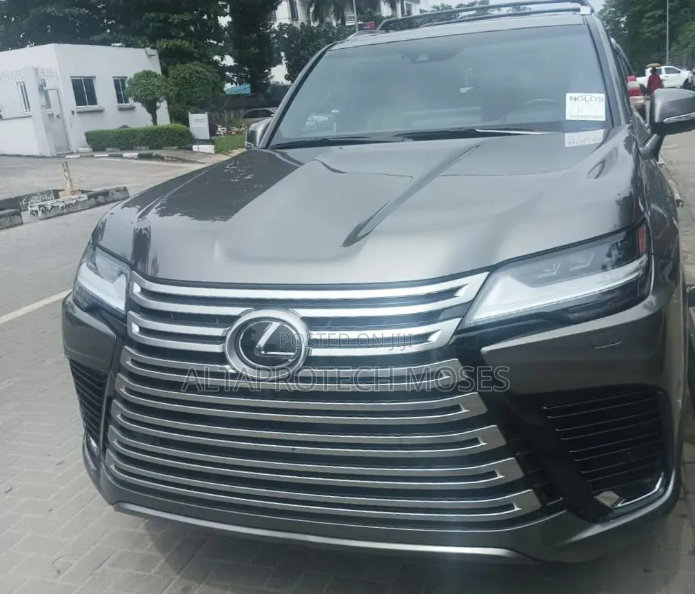 Lexus LX 600 2022 Gray