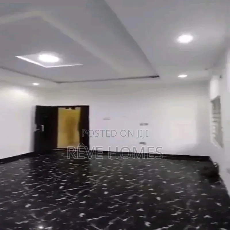 2bdrm Block of Flats in Shomolu / Shomolu for rent