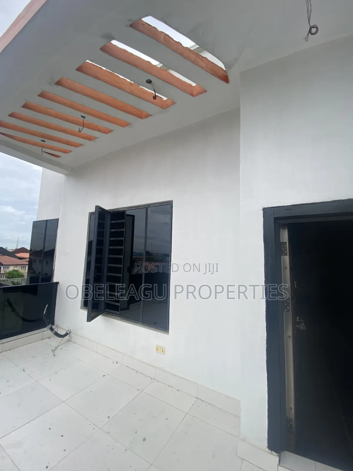 5bdrm Duplex in Blessing Estate, Apple Junction for sale