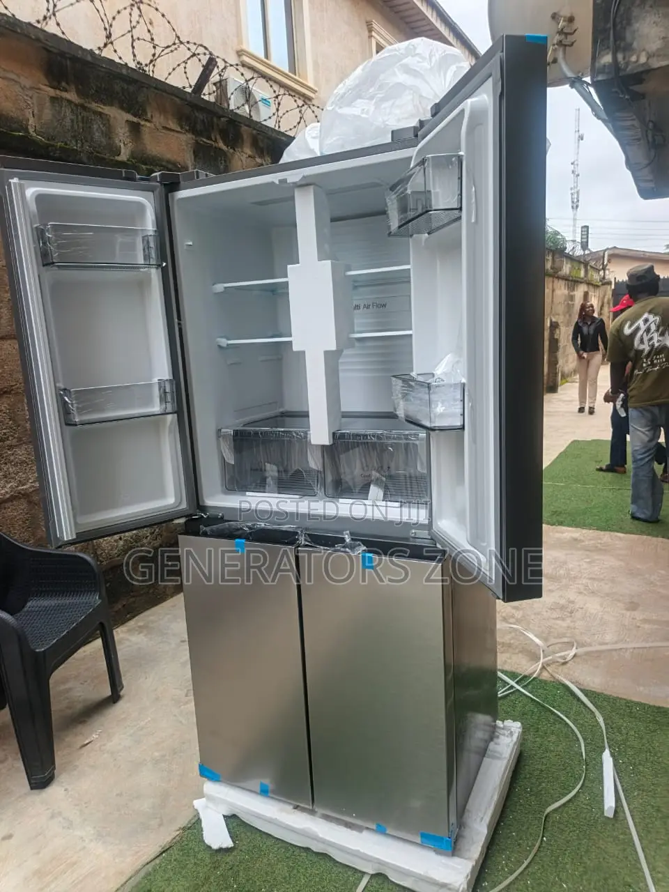 Hisense 427L Four Door Fridge With Interior LED Illumination