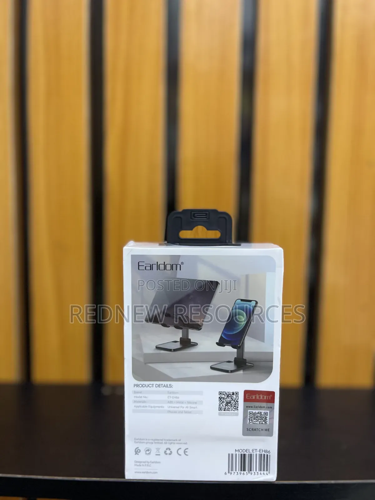 Universal Phone Tablet Desktop Holder