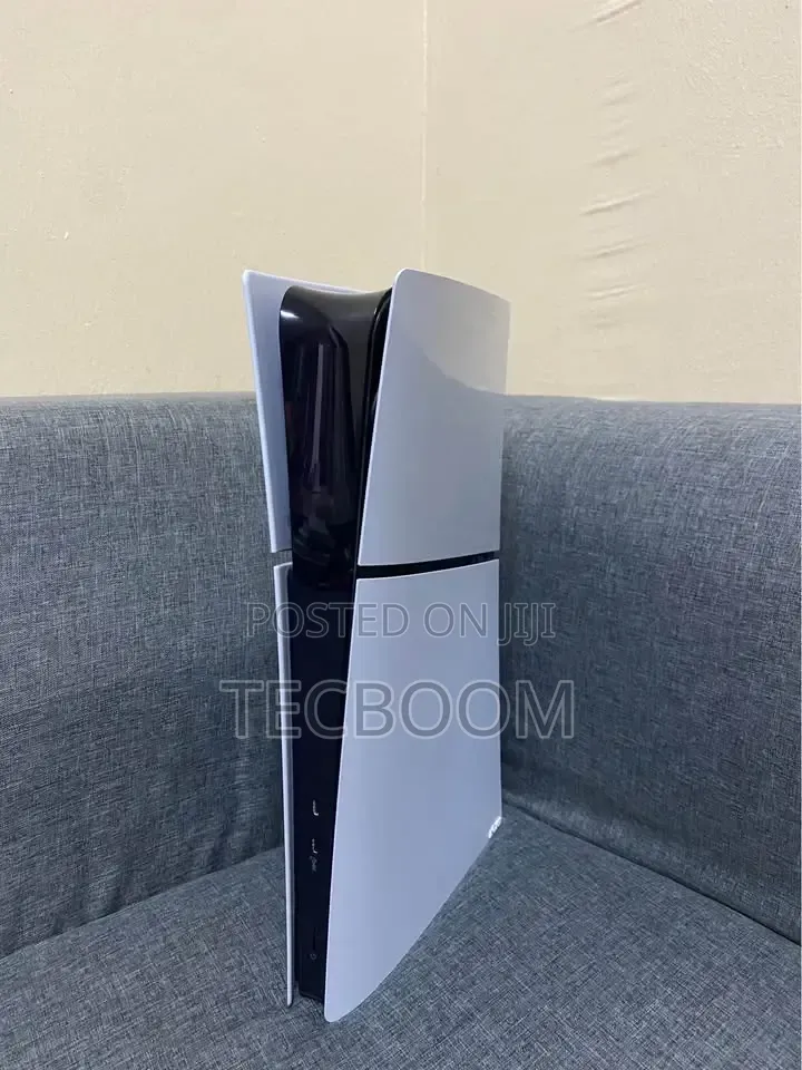 Sony Playstation 5 Slim (Ps5) Europe Version With Pad and Games