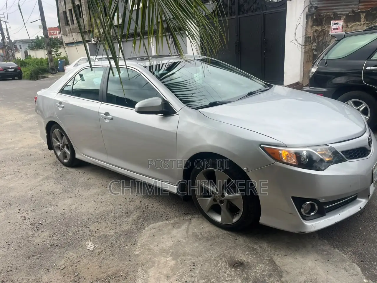 Toyota Camry SE 4dr Sedan (2.5L 4cyl 6A) 2013 Silver