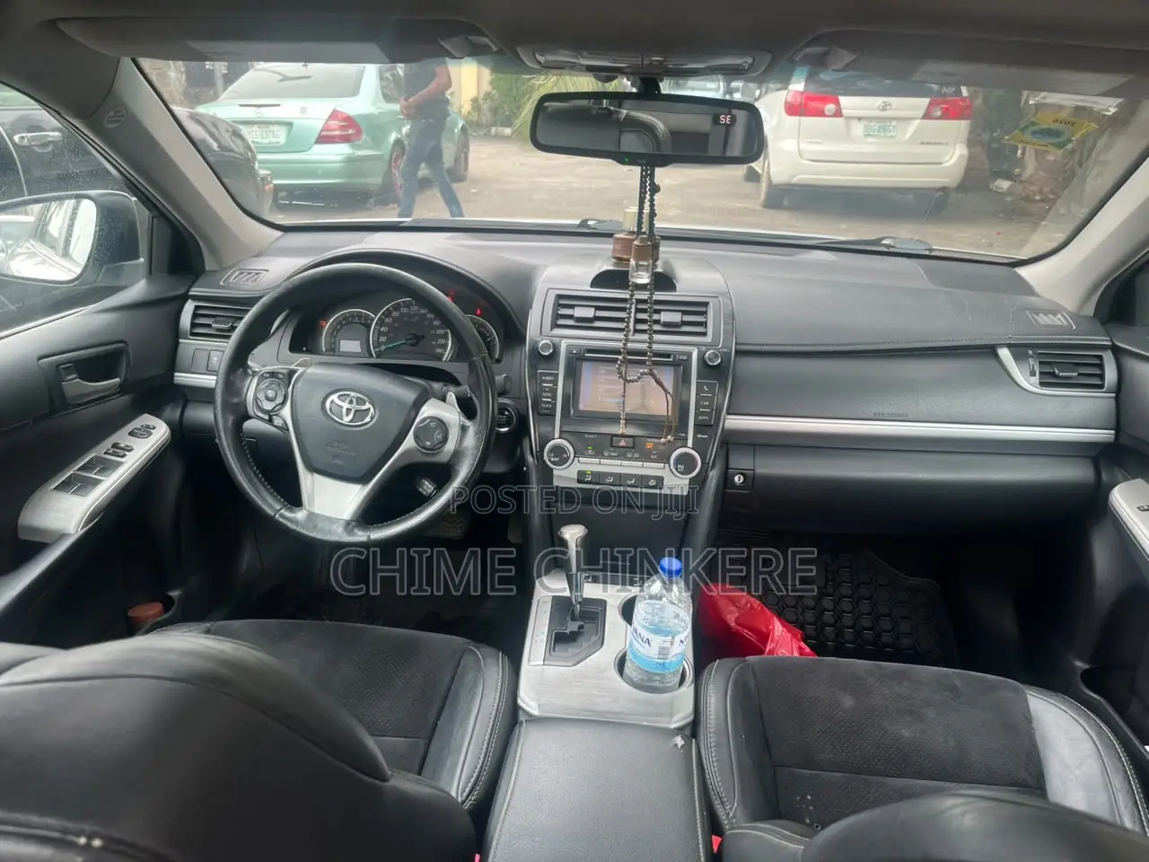 Toyota Camry SE 4dr Sedan (2.5L 4cyl 6A) 2013 Silver