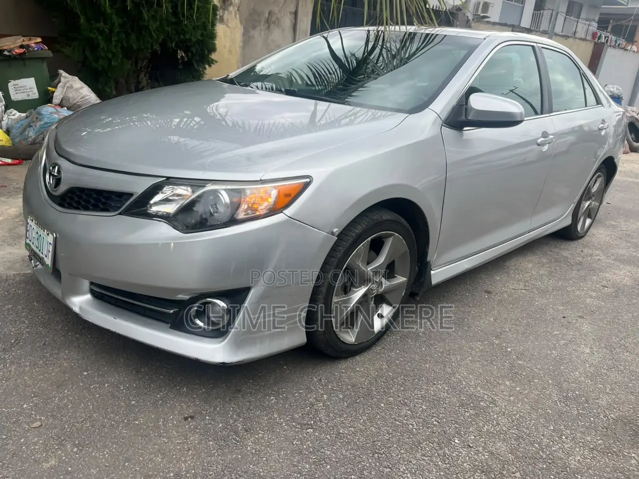 Toyota Camry SE 4dr Sedan (2.5L 4cyl 6A) 2013 Silver