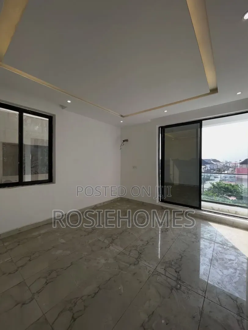 6bdrm Duplex in Chaplain Court, Abraham Adesanya Estate for rent