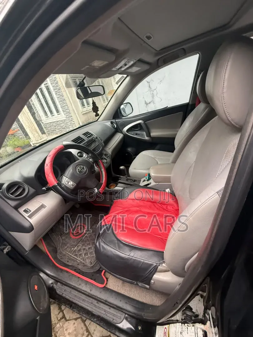 Toyota RAV4 2008 Blue
