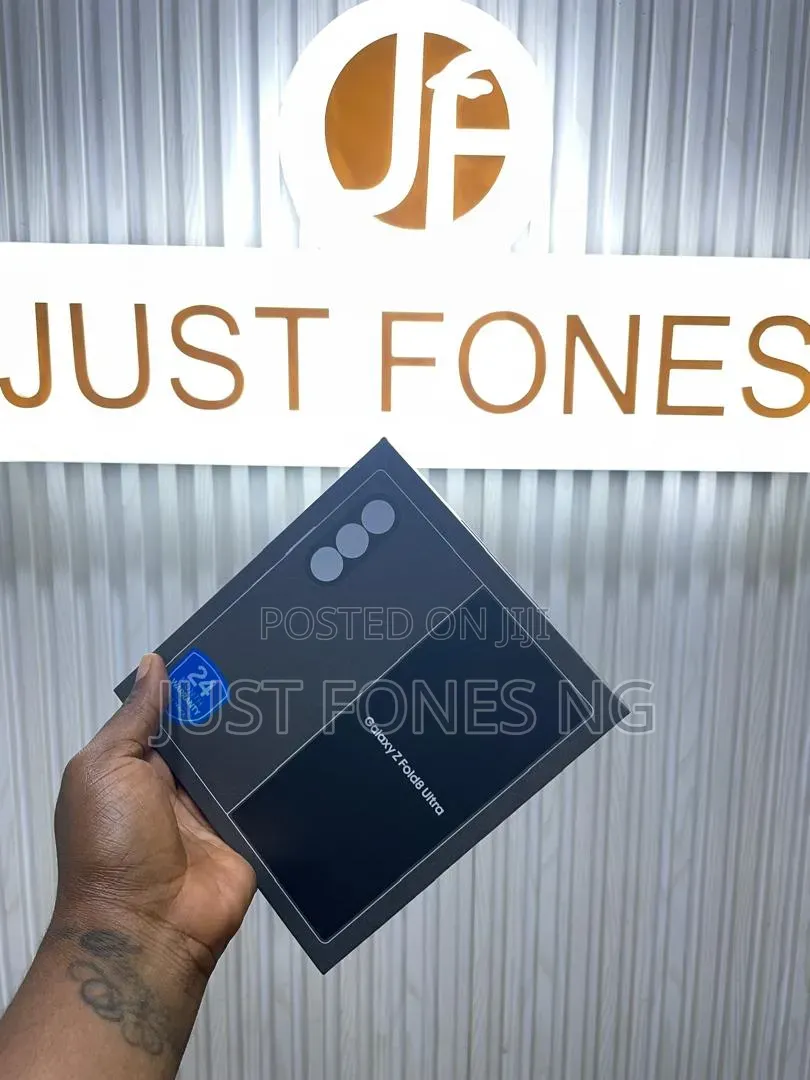 New Samsung Galaxy Z Fold8 Ultra 512 GB Graphite