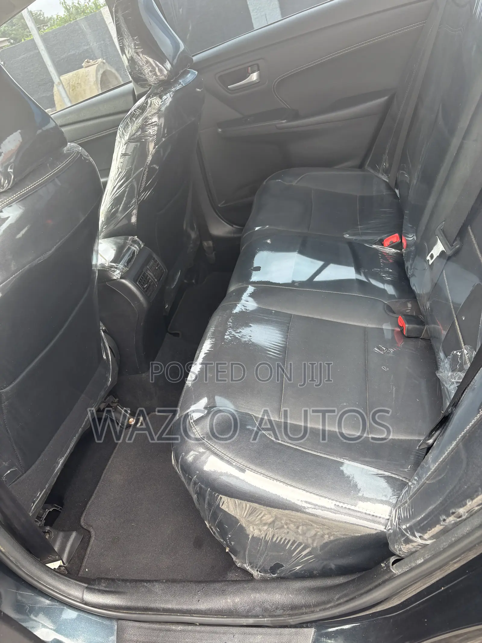 Toyota Camry XLE 4dr Sedan (2.5L 4cyl 6A) 2016