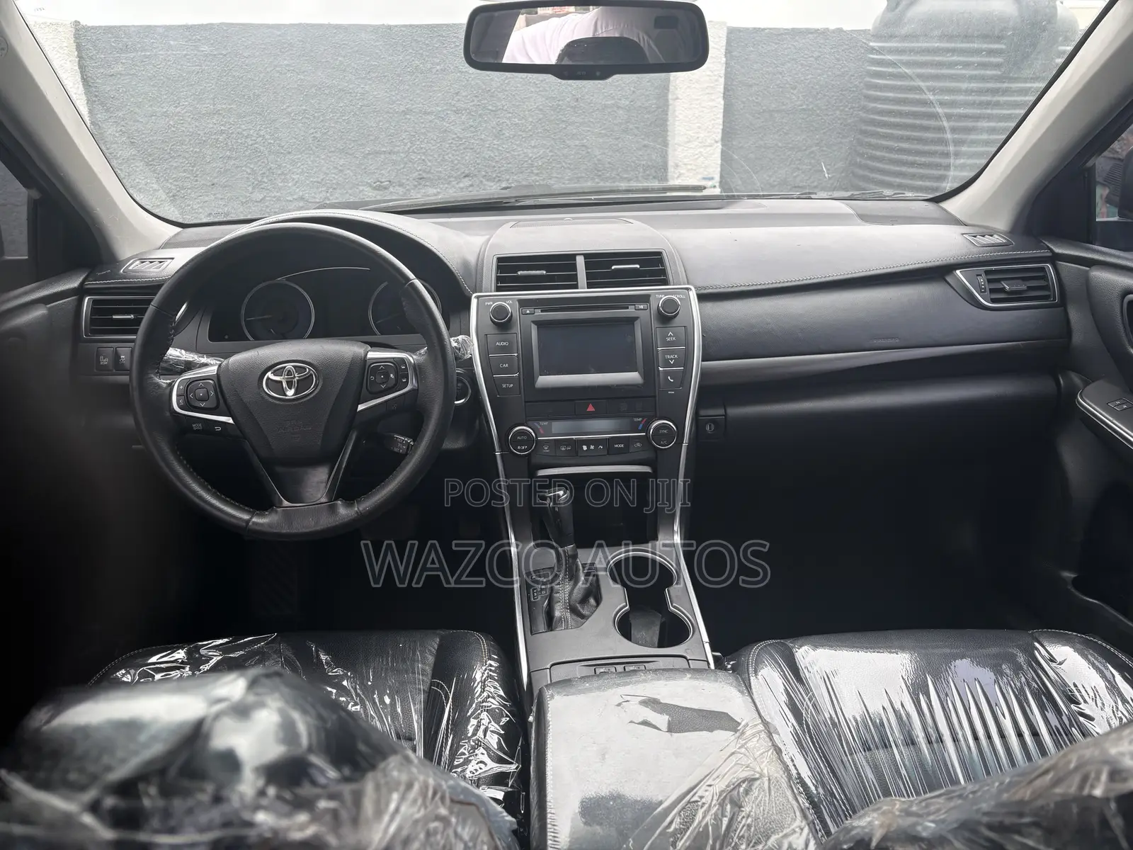 Toyota Camry XLE 4dr Sedan (2.5L 4cyl 6A) 2016