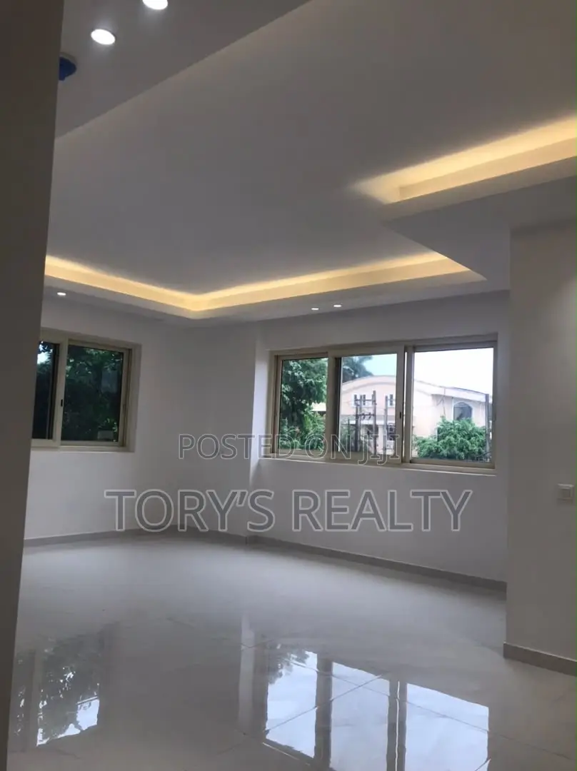 3bdrm Apartment in Old Ikoyi for rent