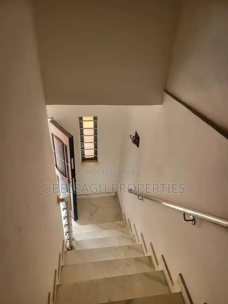 6bdrm Townhouse/Terrace in Victory, Ago Palace for sale