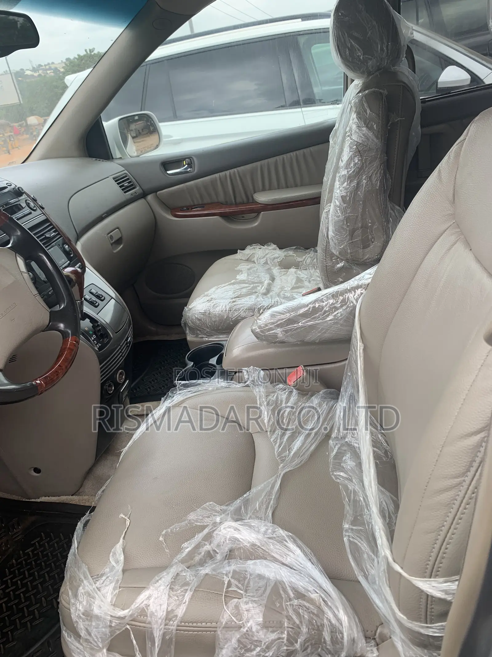 Toyota Sienna XLE AWD 2005 White