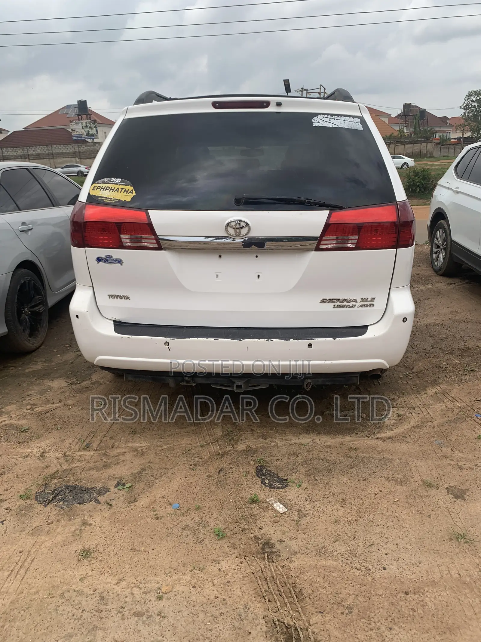 Toyota Sienna XLE AWD 2005 White
