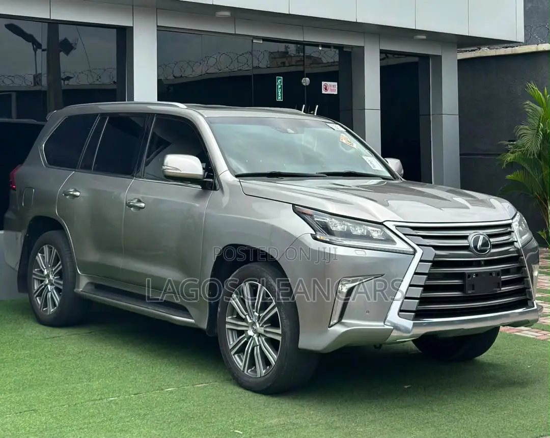 Lexus LX 570 (5 seats) AWD 2017 Silver