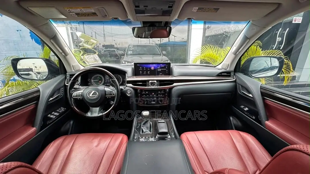 Lexus LX 570 (5 seats) AWD 2017 Silver