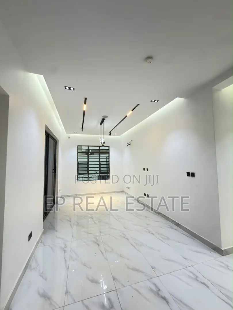 5bdrm Duplex in Apo Resettlement for sale