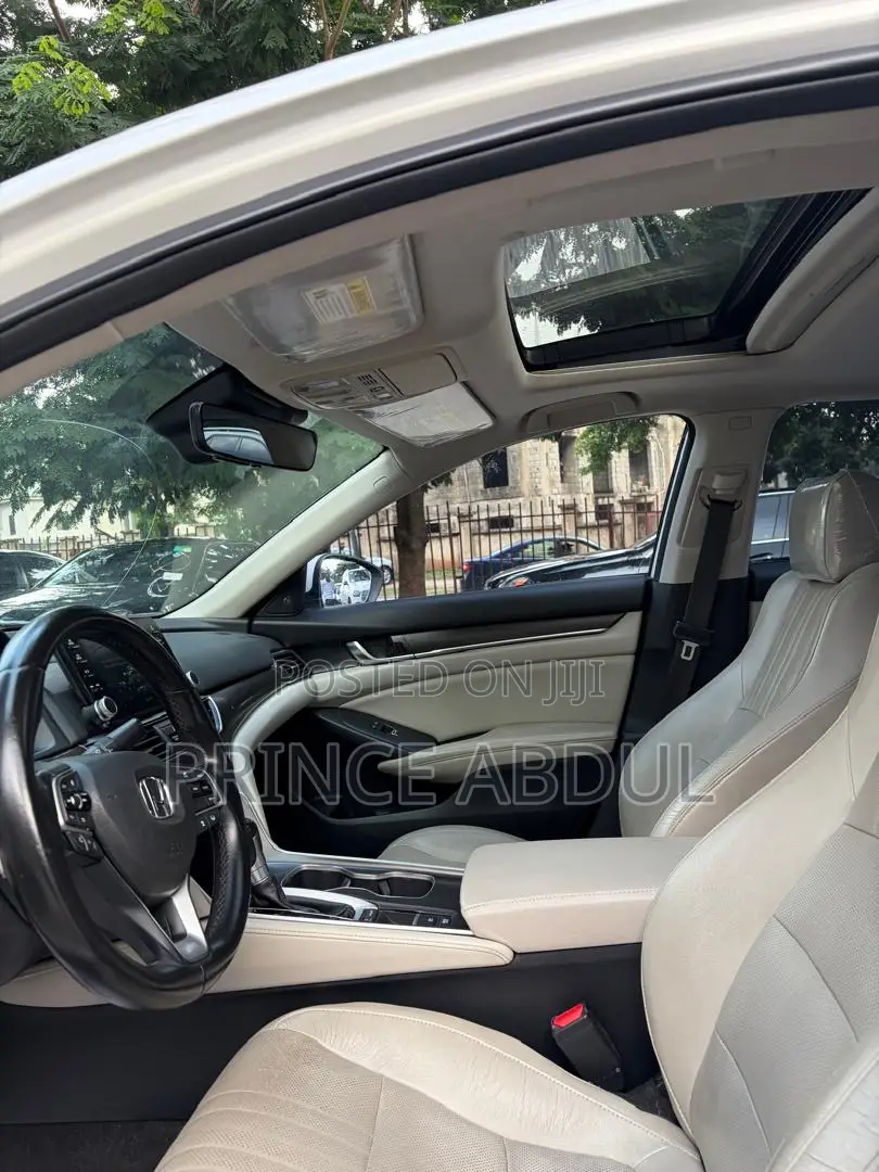 Honda Accord 2019 White