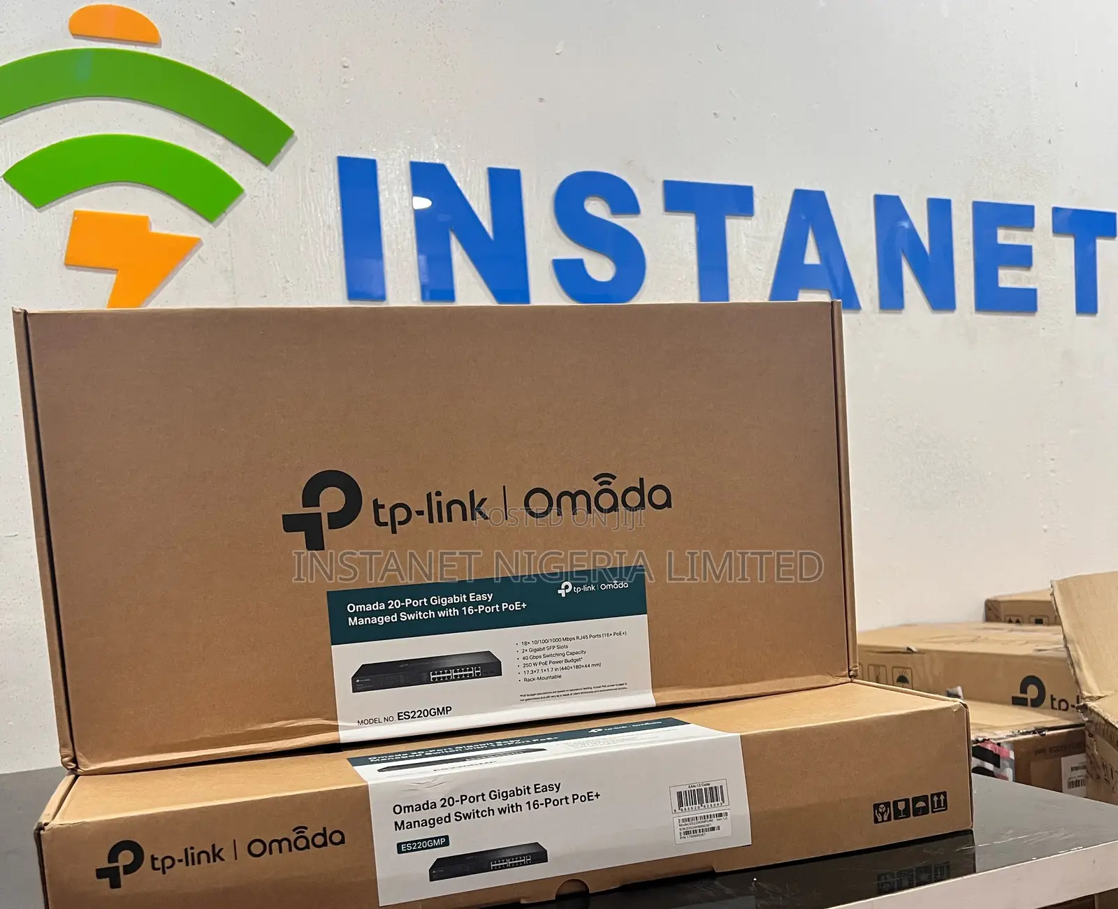 TP-Link ES220GMP 20-Port Gigabit PoE+ Easy Managed Switch