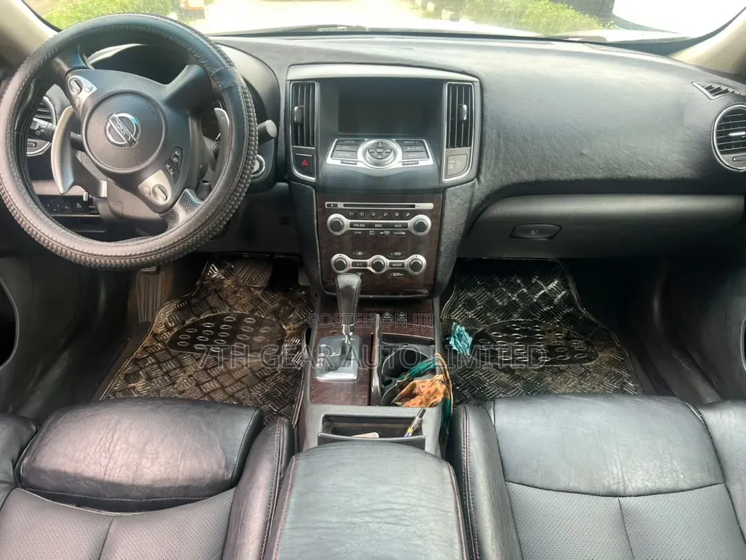 Nissan Maxima 2012 Silver