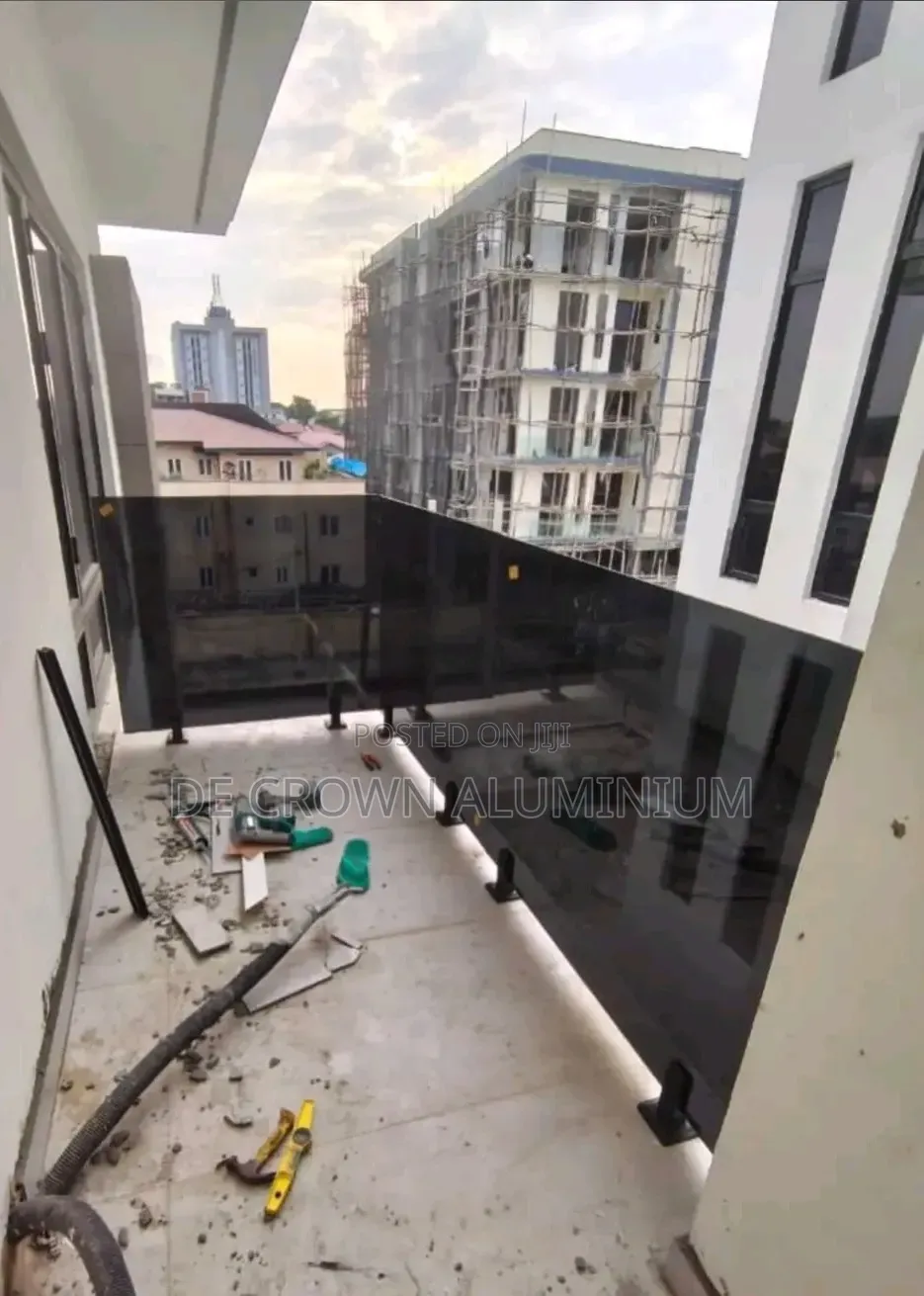 10mm Tempered Frameless Glass Balcony Handrails | Premium Finish