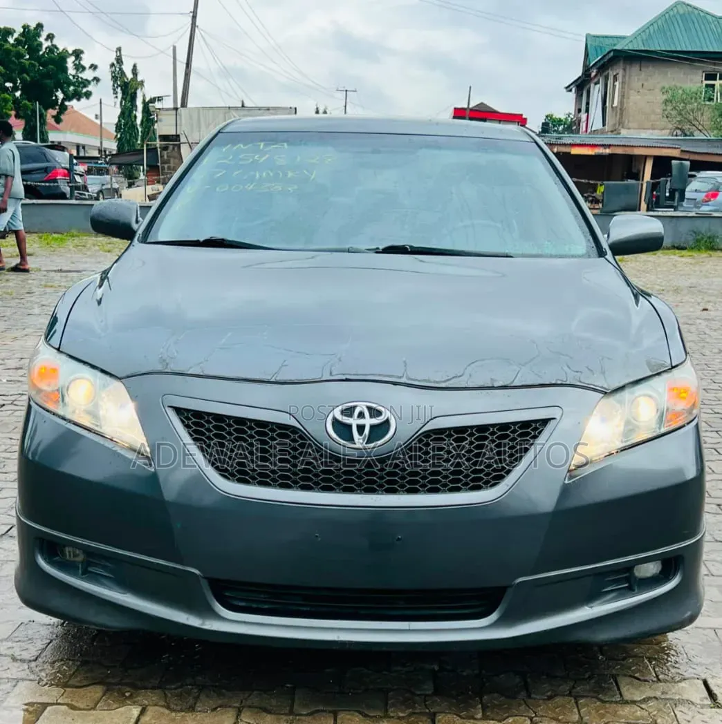 Toyota Camry 2008 Gray