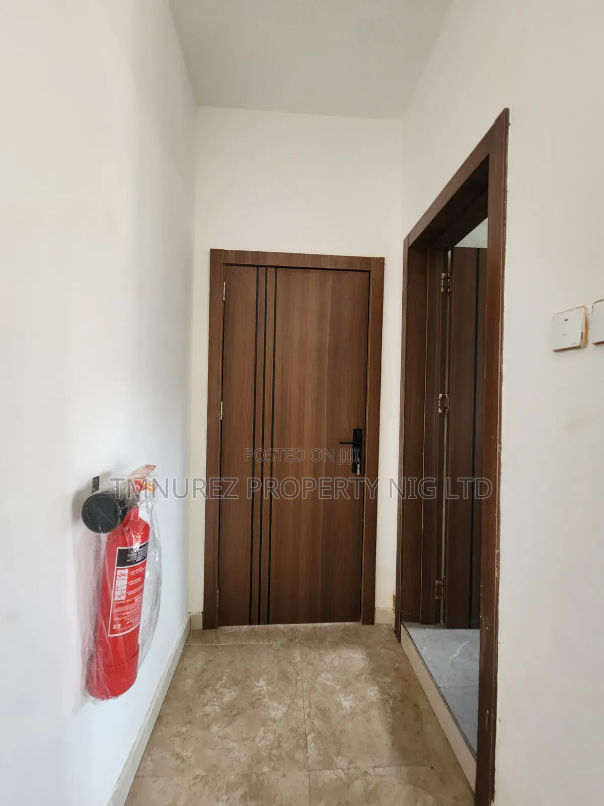 Mini Flat in Lekki Phase 1 for rent