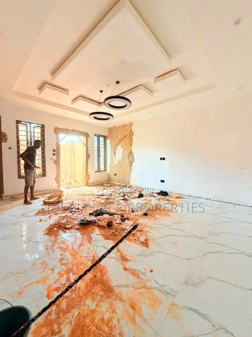 4bdrm Duplex in Magodo for sale