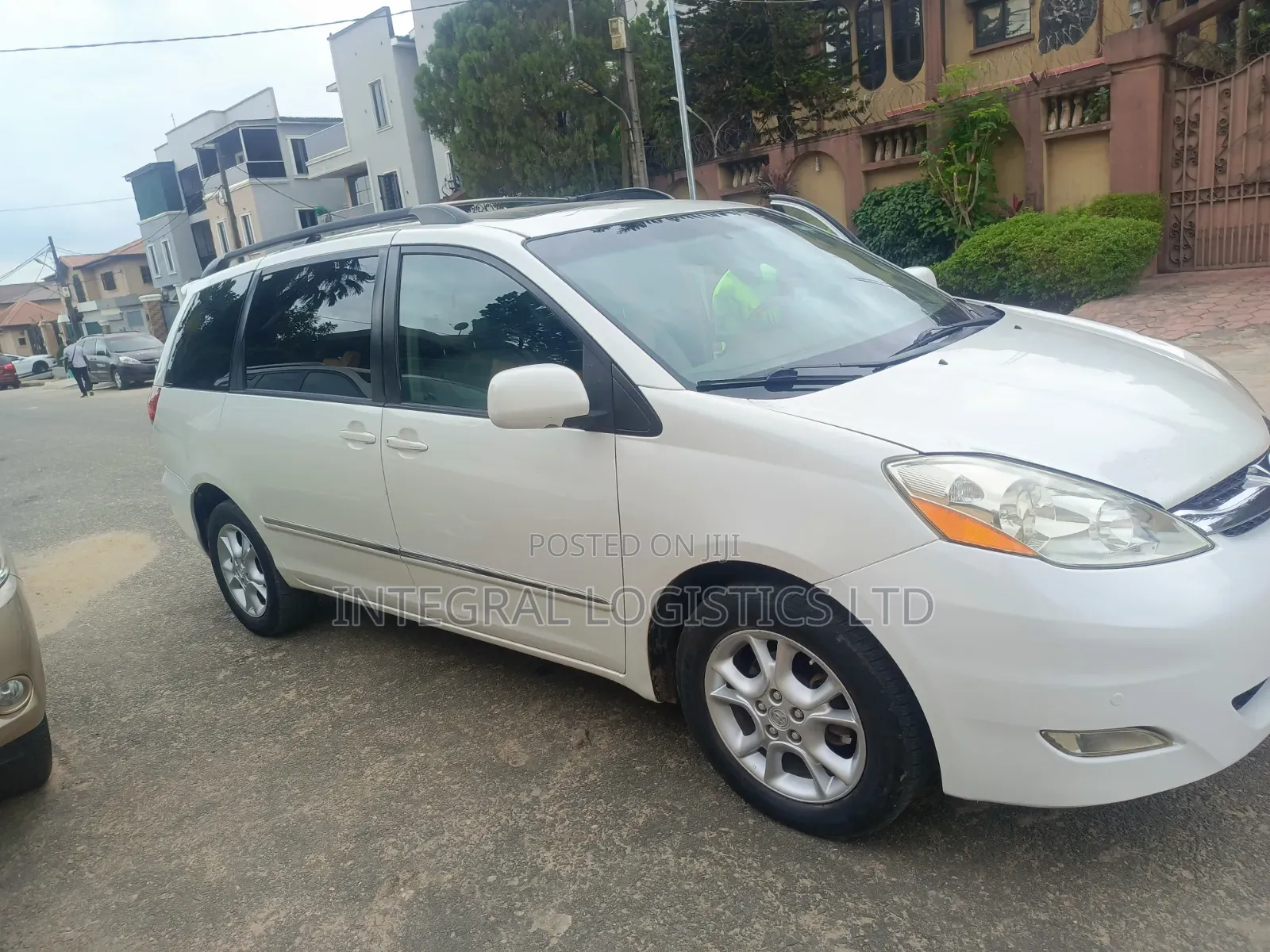 Toyota Sienna 2006 White