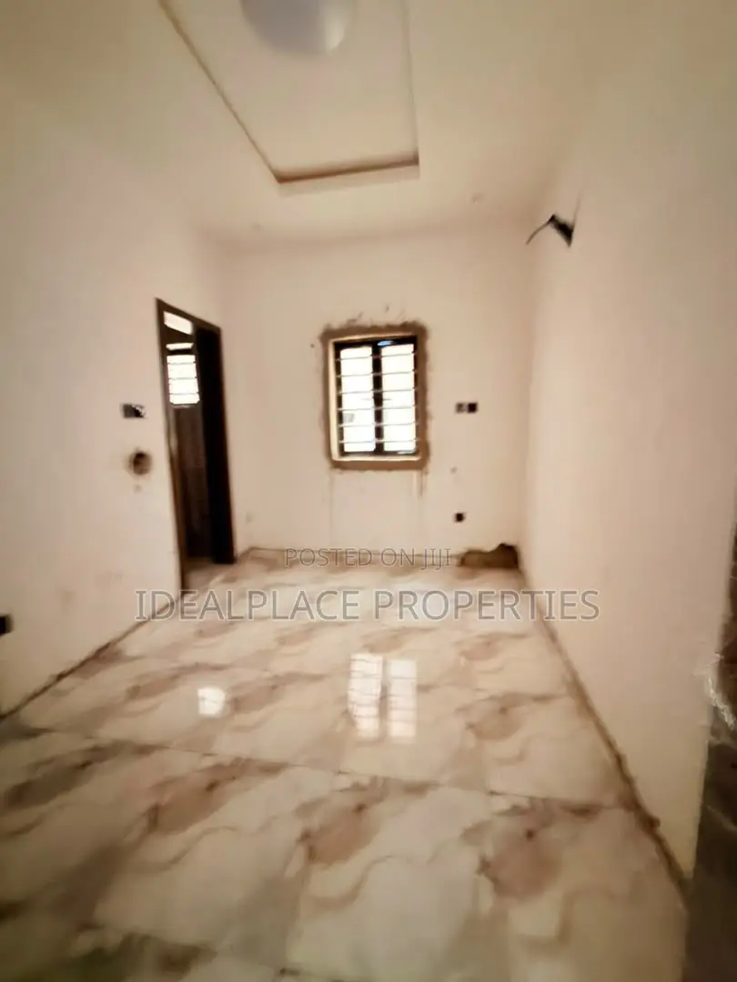 4bdrm Duplex in Magodo for sale