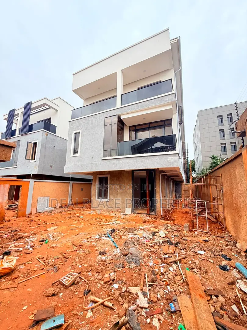 5bdrm Duplex in Ikeja GRA for sale
