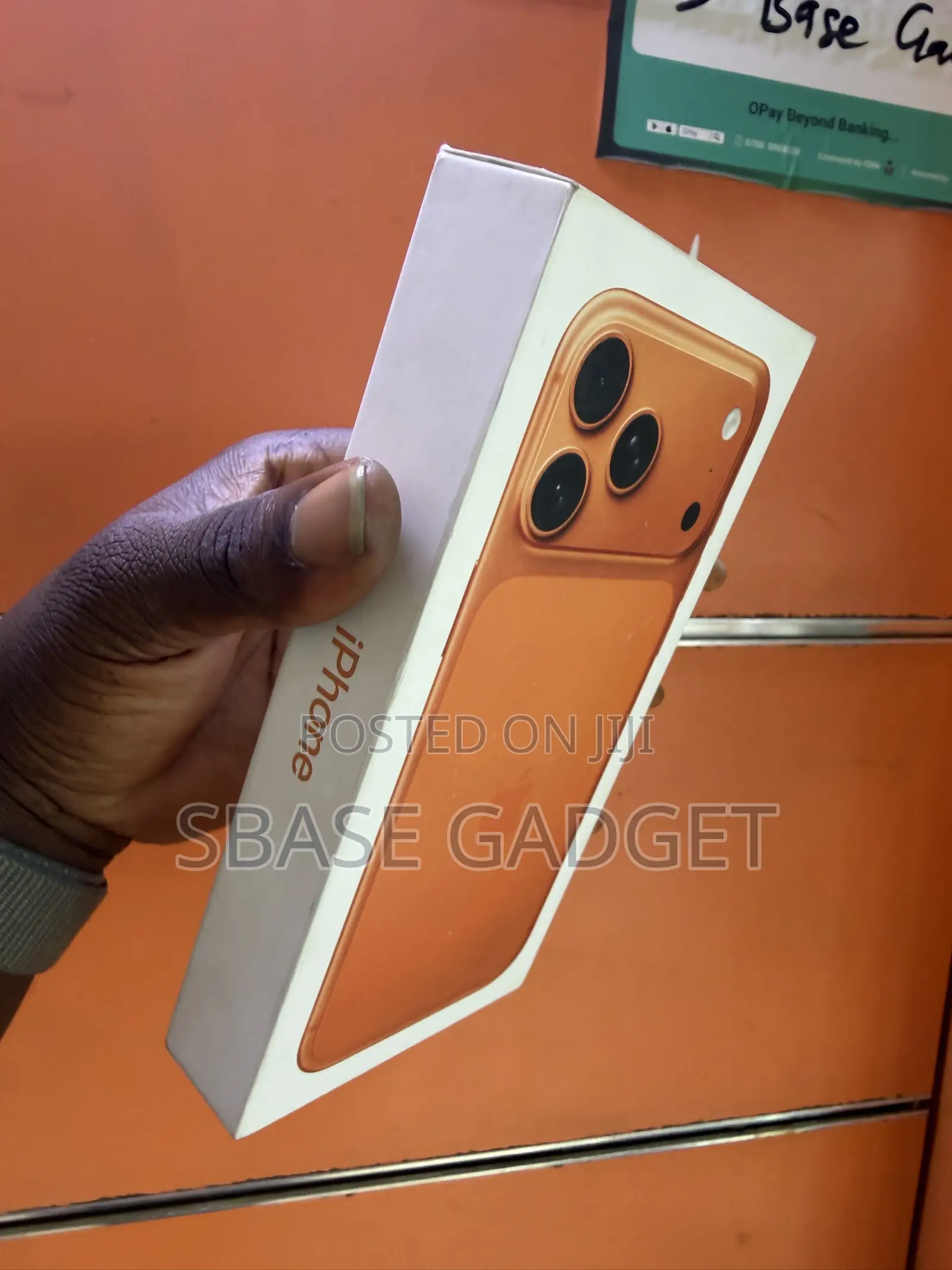 New Apple iPhone 17 Pro Max 1 TB Orange