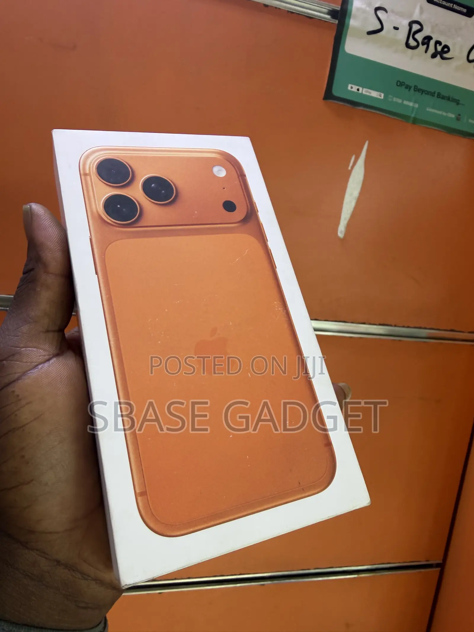 New Apple iPhone 17 Pro Max 1 TB Orange